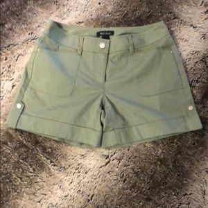 WHBM olive green shorts. Size 4.